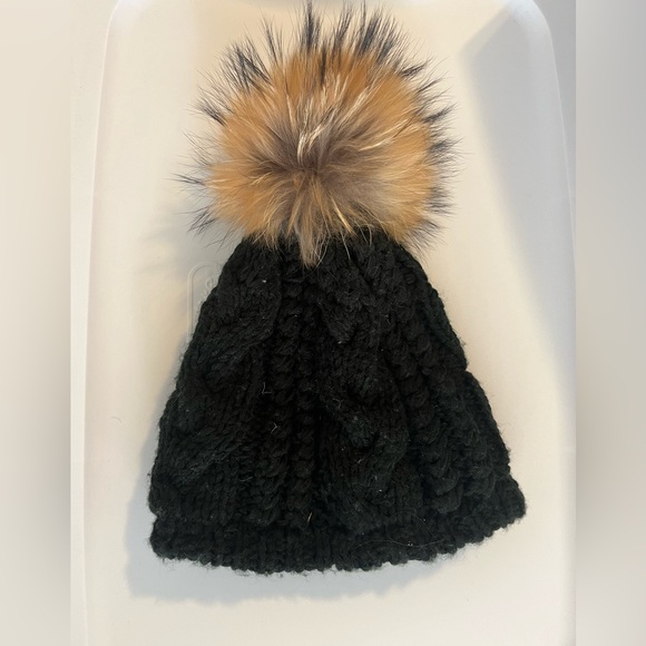 Linda Richards Accessories - Linda Richards New York Winter Hat with fur Pom